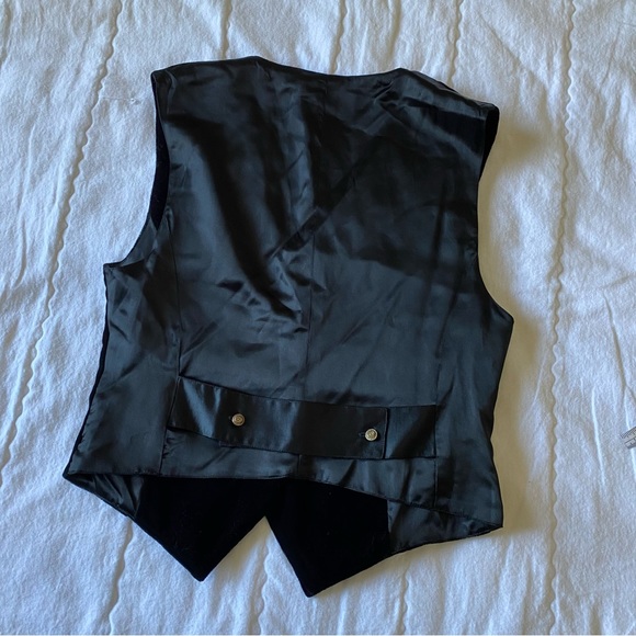 vintage velvet embroidered vest - Picture 10 of 15